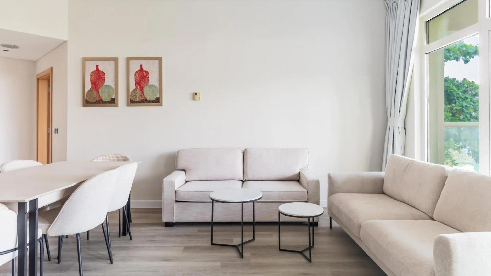 Apartment Bright 2 Bedroom Apartment, Beach & Pool Access Dubai