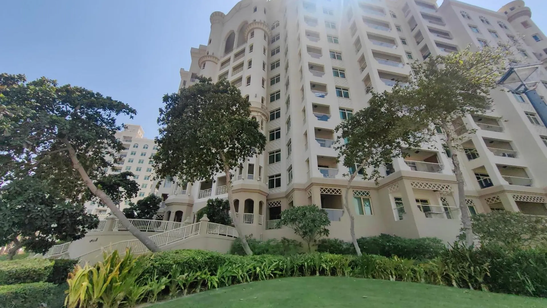 Apartment Bright 2 Bedroom Apartment, Beach & Pool Access Dubai