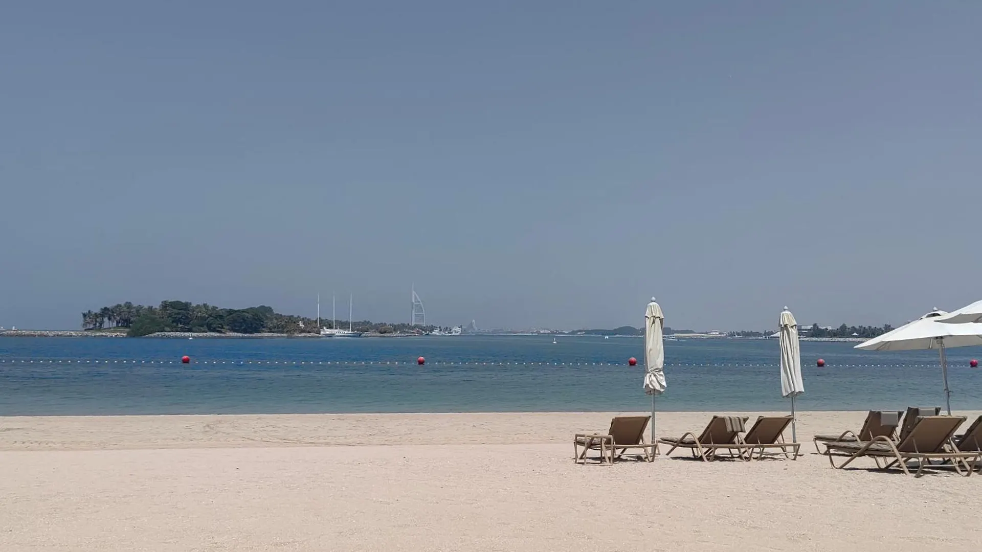 Bright 2 Bedroom Apartment, Beach & Pool Access Dubai 0*,  United Arab Emirates